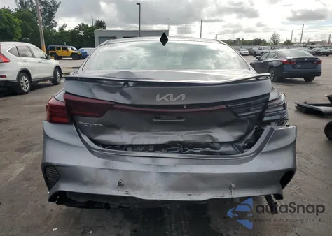 2024 Kia Forte Gt Line z USA, uszkodzony, nr VIN 3KPF54ADXRE771087